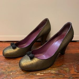 Marc Jacobs metallic pumps with wire mesh bows